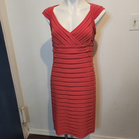 Adrianna Papell Dresses & Skirts - Adrianna Papell Tiered Coral Cap Sleeve Dress 14